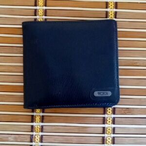 Tumi Strada Men's Black Leather Wallet